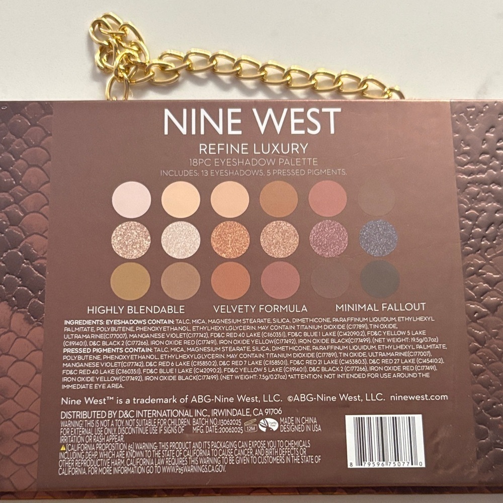 Nine West Metallic Pink Clutch with Gold Chain - Picture 8 of 9